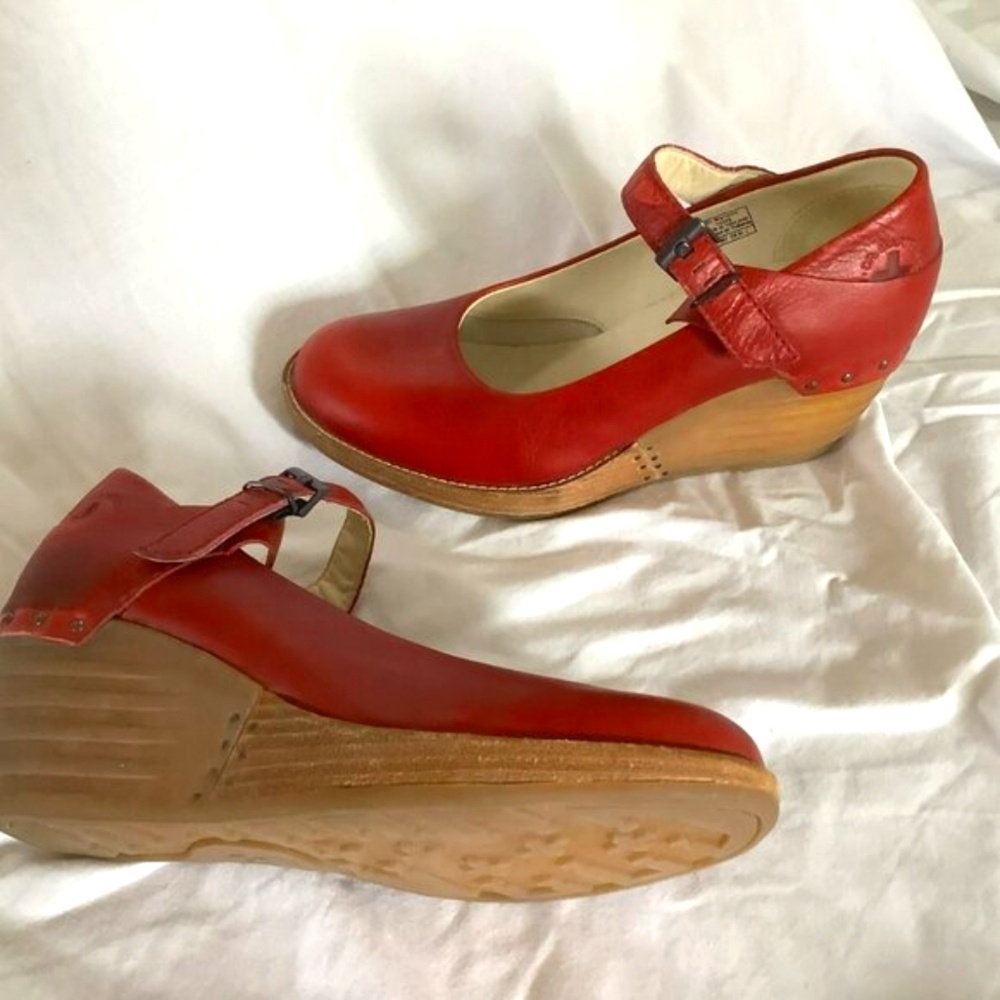Dr Martens DOLORES Rare Women's High Heeled Mary Janes | Size 8  Deep Red - Picture 3 of 6